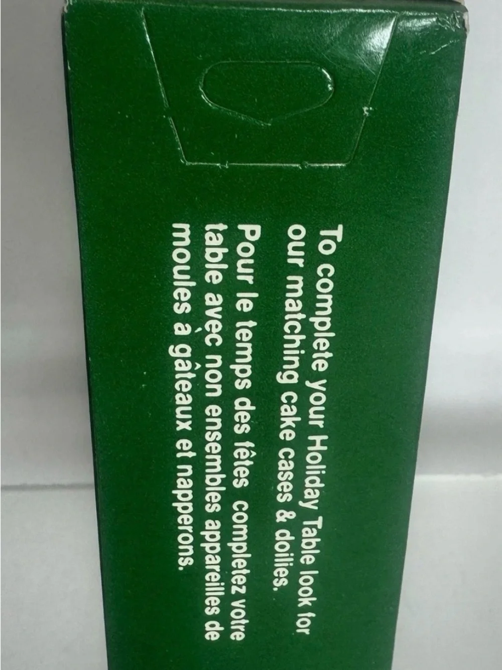 NEW Amscan 200 Petit Four Cases Paper Cups Holiday Theme NOS PLEASE READ